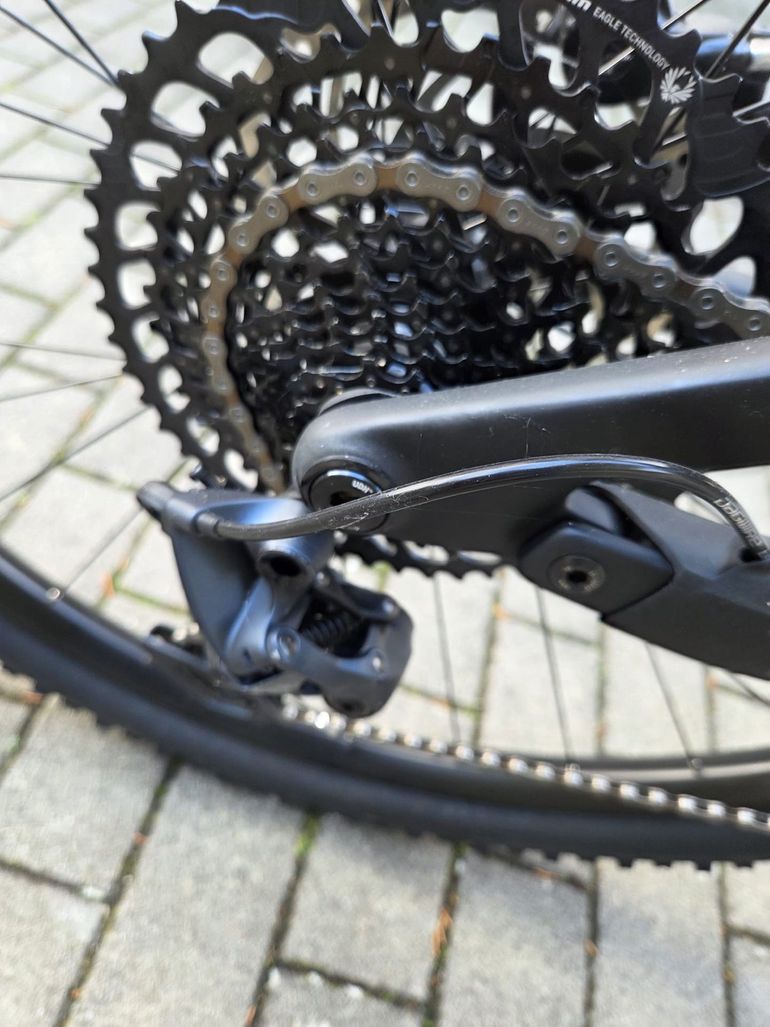 Used CUBE STEREO ONE44 C:62 PRO 2024 2024 Mountainbike, Black, 27.5, 29 — image 4 of 7