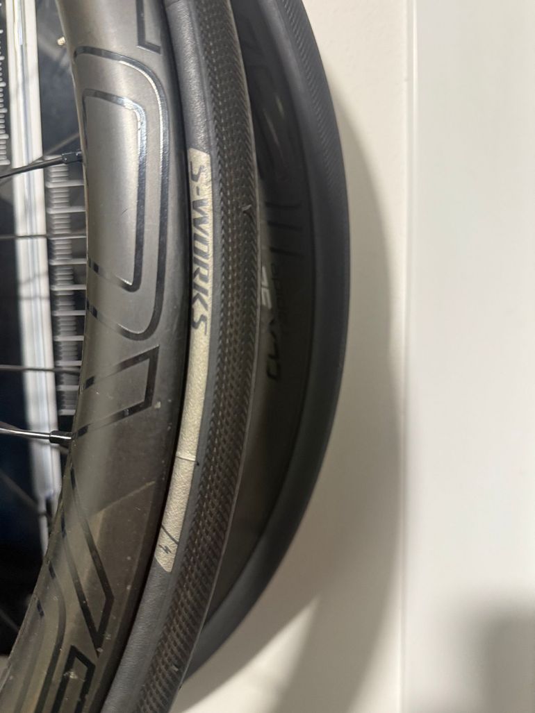 Used Specialized Tarmac 2021 Road & Gravel, Light Gray — image 13 of 13