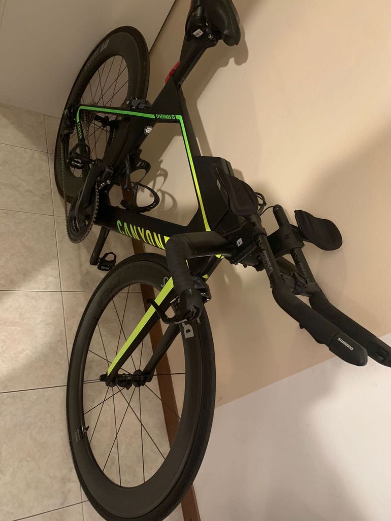 Used Canyon Speedmax CF 8.0 Di2 2018 2018 Road & Gravel, Black — image 7 of 10