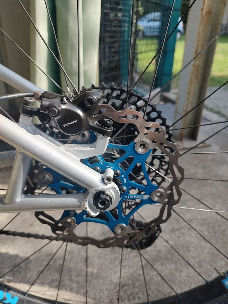 Used Marin San quentin Shimano Deore 2018 Mountainbike, Light Gray — image 8 of 8