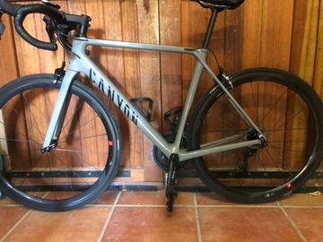 Used Canyon Ultimate CF SL 7 2022 2022 Road & Gravel, Light Gray — image 1 of 7