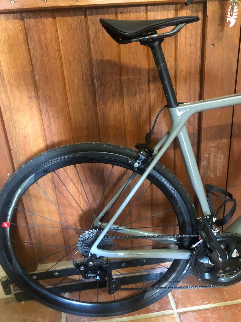 Used Canyon Ultimate CF SL 7 2022 2022 Road & Gravel, Light Gray — image 7 of 7