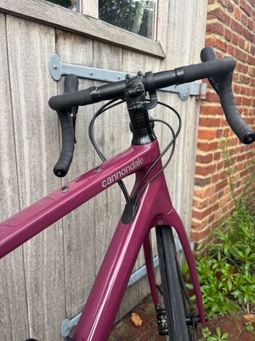 Used Cannondale Synapse Carbon 3 L 2024 2024 Road & Gravel, Red — image 14 of 17