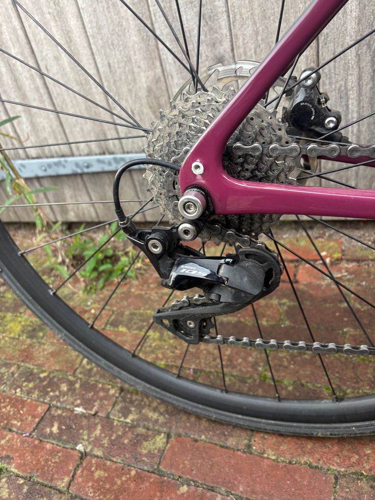 Used Cannondale Synapse Carbon 3 L 2024 2024 Road & Gravel, Red — image 10 of 17
