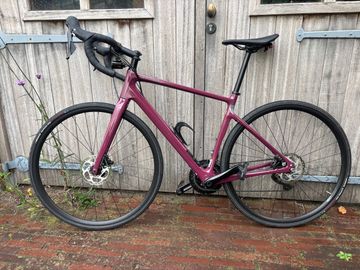 Used Cannondale Synapse Carbon 3 L 2024 2024 Road & Gravel, Red — image 1 of 17