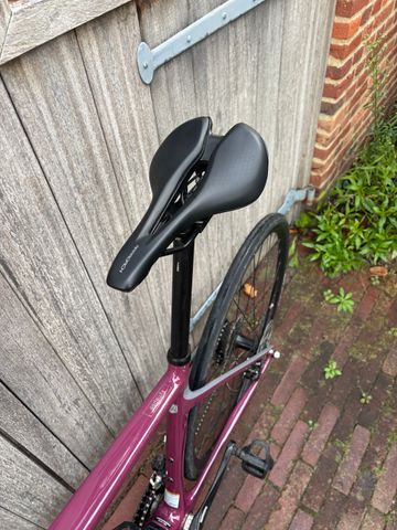 Used Cannondale Synapse Carbon 3 L 2024 2024 Road & Gravel, Red — image 13 of 17
