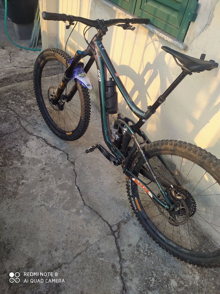 Used Giant Reign 29 1 2020 2020 Mountainbike, Green, 29 — image 2 of 4