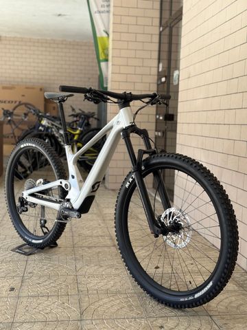 Used Scott Genius 940 2023 2023 Mountainbike, Light Gray, 29 — image 11 of 11