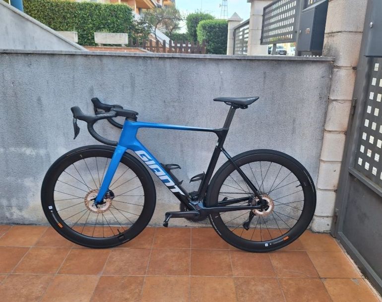 Used Giant Propel Advanced Pro 0 2024 2024 Road & Gravel, Blue — image 2 of 6