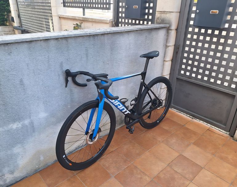 Used Giant Propel Advanced Pro 0 2024 2024 Road & Gravel, Blue — image 4 of 6