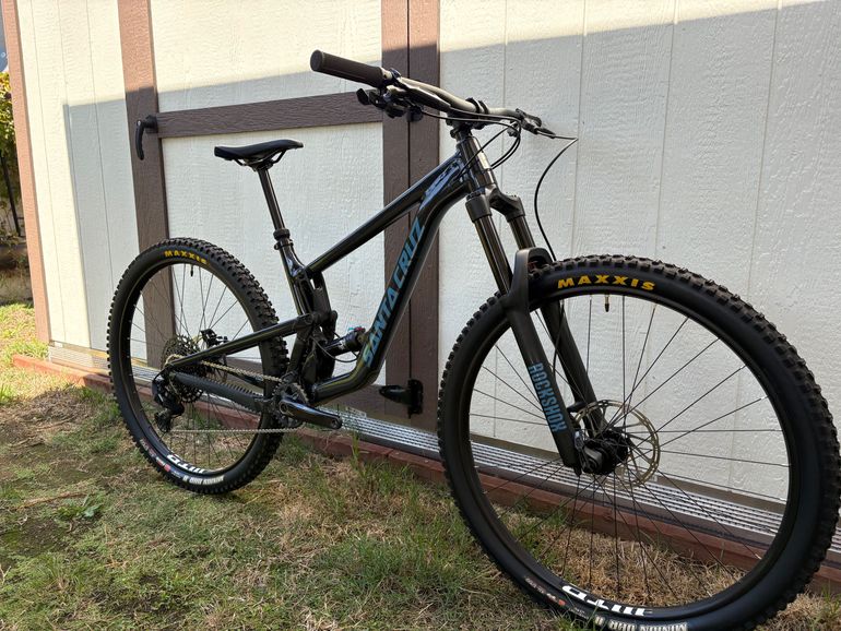 Used Santa Cruz HIGHTOWER D / Aluminum / 29 2022 2022 Mountainbike, Light Gray, 29 — image 4 of 31