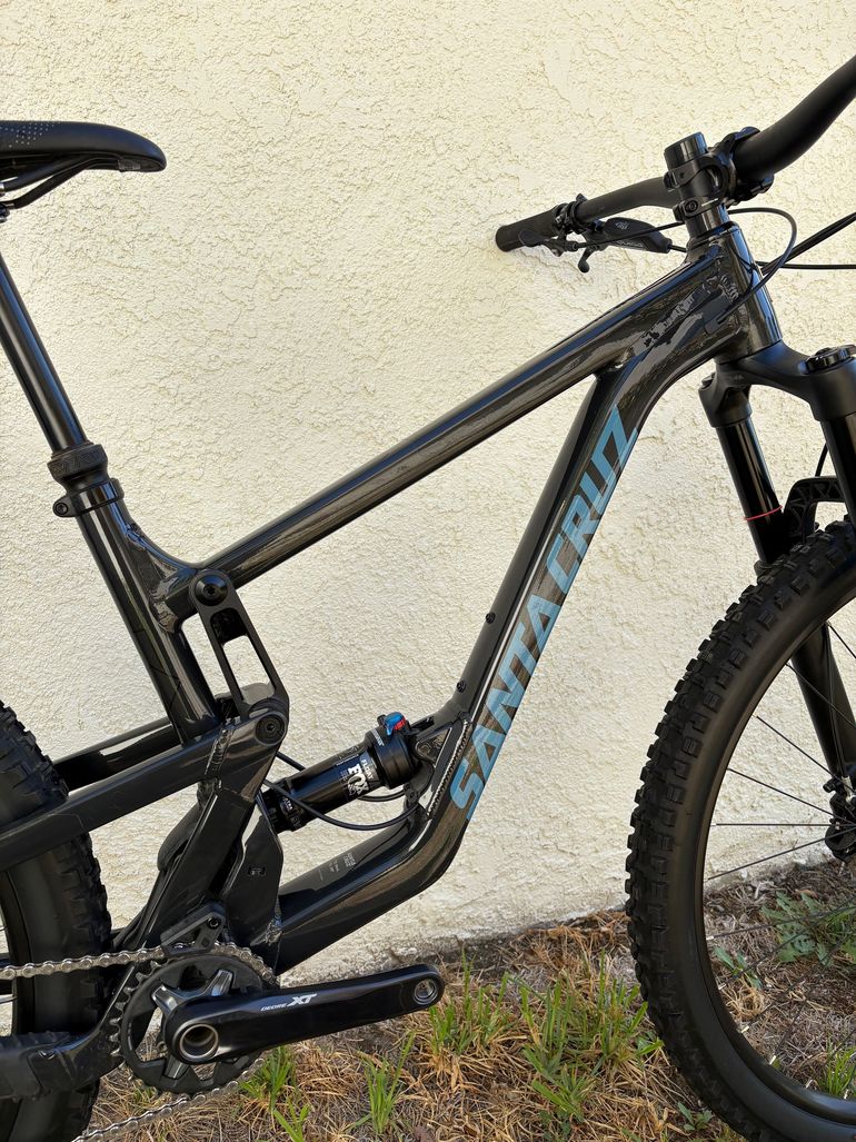 Used Santa Cruz HIGHTOWER D / Aluminum / 29 2022 2022 Mountainbike, Light Gray, 29 — image 9 of 31