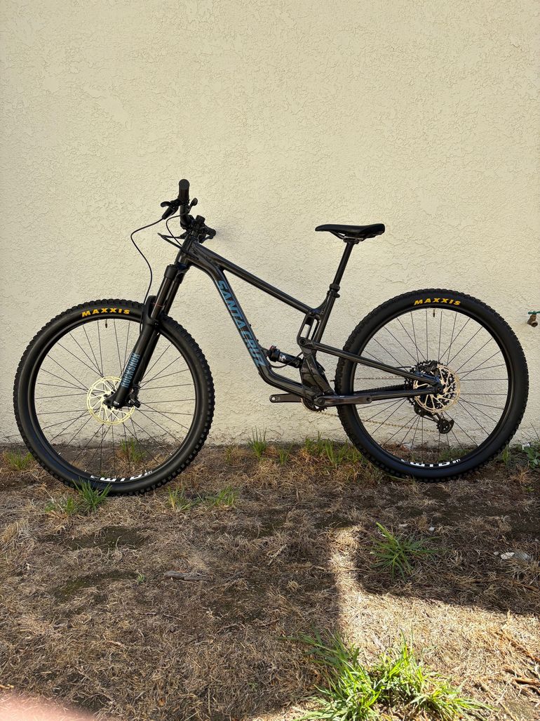 Used Santa Cruz HIGHTOWER D / Aluminum / 29 2022 2022 Mountainbike, Light Gray, 29 — image 19 of 31
