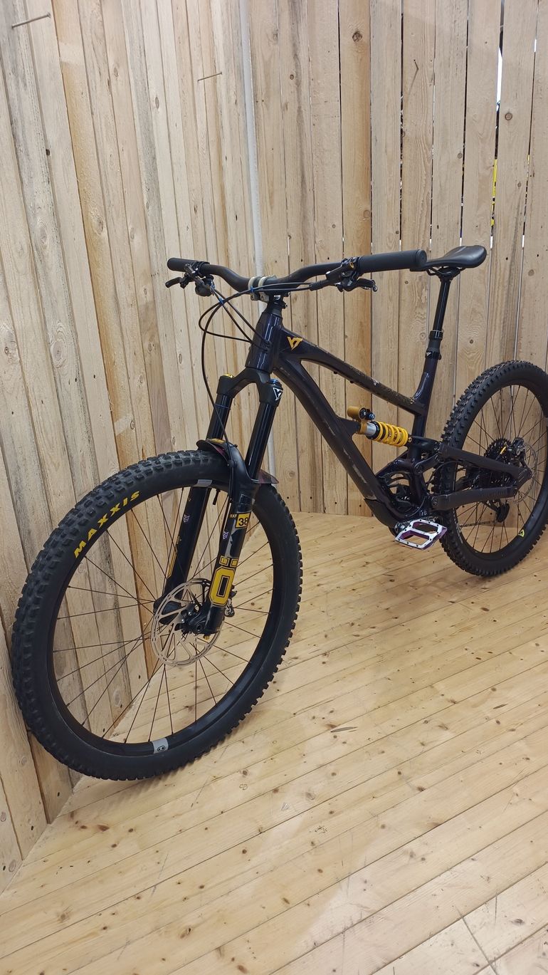 Used YT Industries Capra Pro 29 2021 2021 Mountainbike, Purple, 29 — image 2 of 8