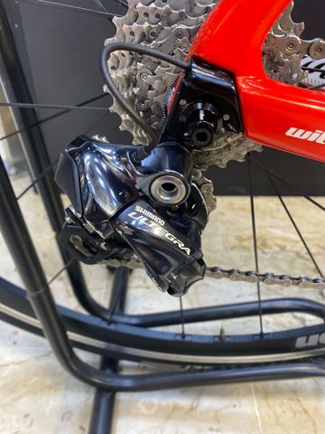 Used Wilier Cento10AIR 2019 Road & Gravel, Red — image 8 of 9
