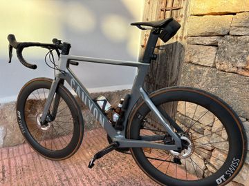 Used Canyon Aeroad CF SL 8 Disc 2022 2022 Road & Gravel, Light Gray — image 6 of 8