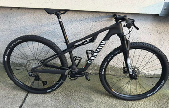 Used Canyon Lux World Cup CF 2025 MTB