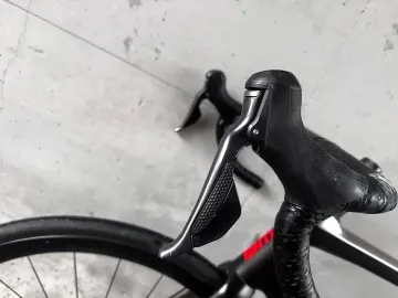 Used BMC Teammachine SLR01 DISC THREE 2019 2019 Road & Gravel, Black — image 4 of 11