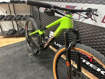 Used Berria MAKO BR 2021 2021 Mountainbike, Green — image 2 of 8
