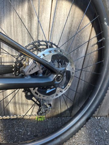 Used Orbea OIZ M-TEAM 2023 2023 Mountainbike, Black, 29 — image 2 of 8
