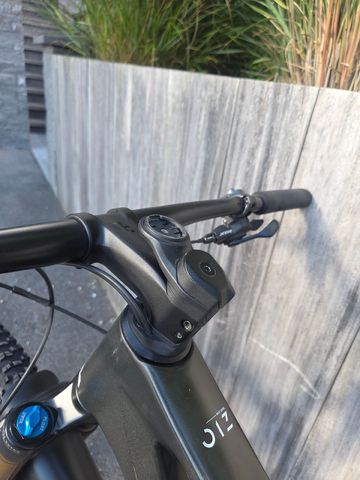 Used Orbea OIZ M-TEAM 2023 2023 Mountainbike, Black, 29 — image 6 of 8