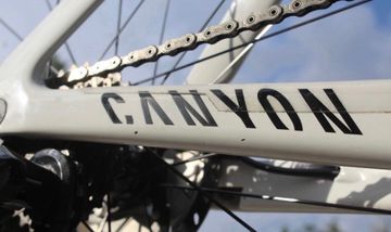 Used Canyon Aeroad CFR Disc Di2 2021 2021 Road & Gravel, White — image 4 of 8