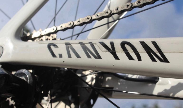 Used Canyon Aeroad CFR Disc Di2 2021 2021 Road & Gravel, White — image 4 of 8