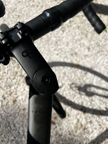 Used Orbea TERRA M30TEAM 2024 2024 Road & Gravel, Black — image 8 of 8