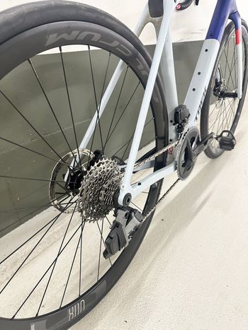 Used Trek Checkmate SRAM Rival eTap AXS 2025 Road & Gravel, White — image 3 of 5