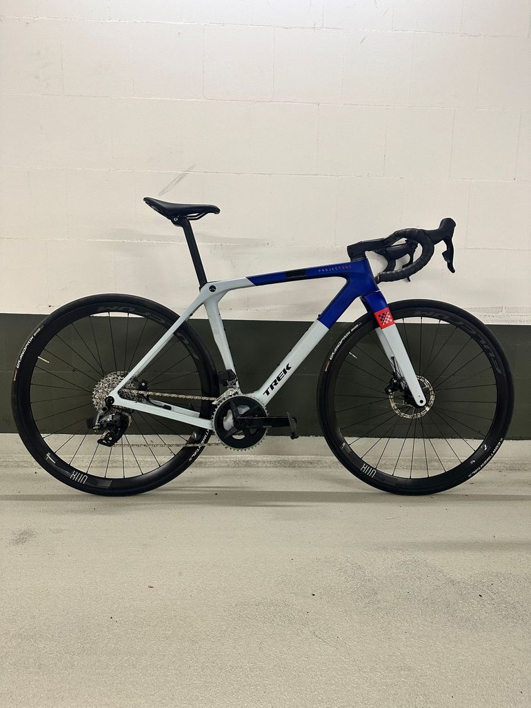Used Trek Checkmate SRAM Rival eTap AXS 2025 Road & Gravel, White — image 5 of 5
