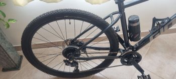 Used Giant Talon 4 2021 2021 Mountainbike, Black, 27.5, 29 — image 2 of 4