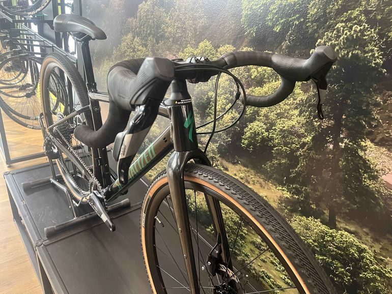 Used Specialized Diverge E5 Comp 2024 Road & Gravel, Black — image 5 of 5