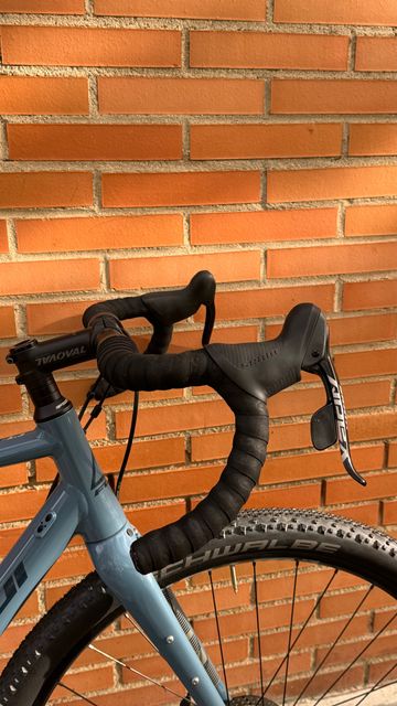 Used Fuji Jari 1.3 2021 2021 Road & Gravel, Blue — image 2 of 16