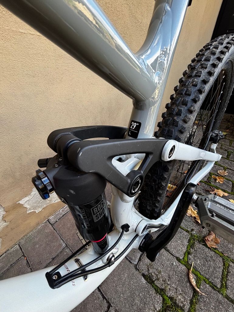 Used Marin Rift Zone 29" 2 2024 2024 Mountainbike, Light Gray, 29 — image 4 of 12