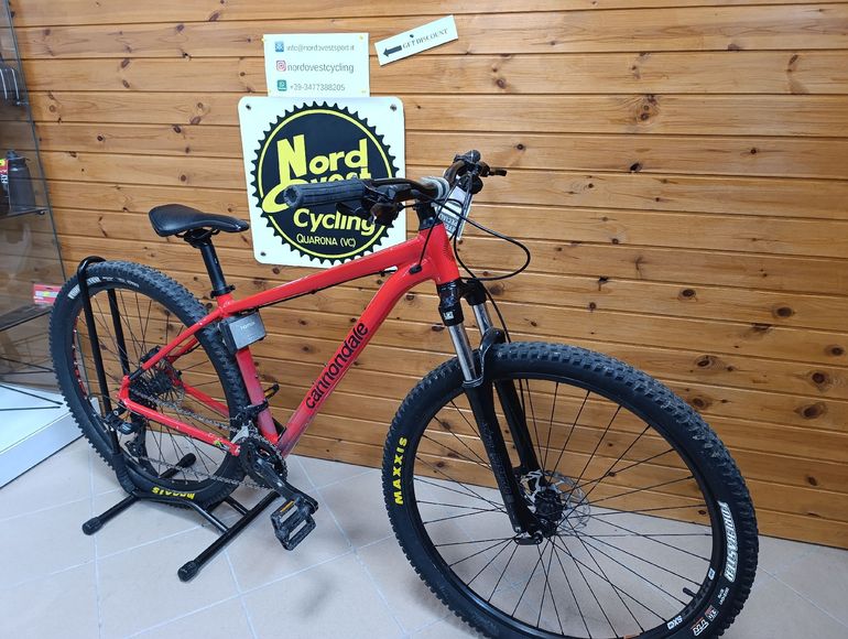 Used Cannondale Trail 5 2023 2023 Mountainbike, Red, 29 — image 4 of 5