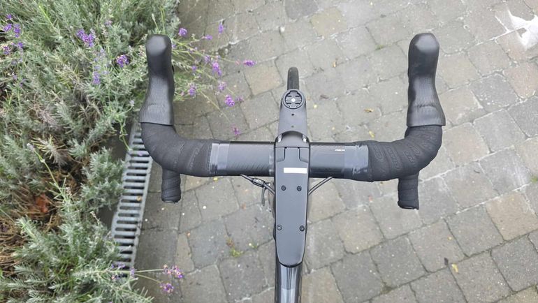 Used Giant Propel Advanced 1 Disc 2019 2019 Road & Gravel, Light Gray — image 10 of 16