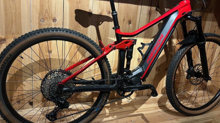 Used Merida eONE-FORTY 700 2021 2021 Mountainbike, Red, 29, 27.5 — image 2 of 8