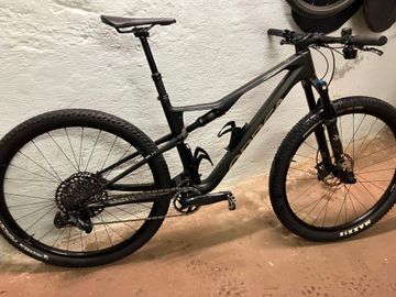 Used Orbea OIZ M20 2023 2023 Mountainbike, Black, 29 — image 1 of 8