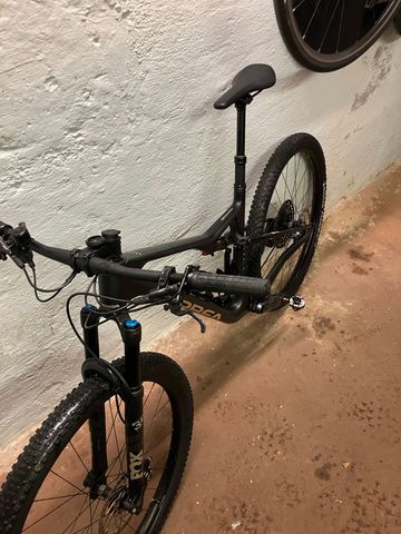 Used Orbea OIZ M20 2023 2023 Mountainbike, Black, 29 — image 4 of 8