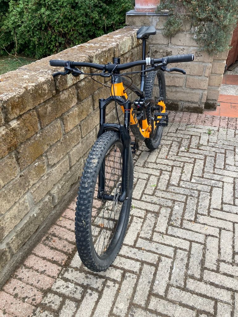 Used Trek Fuel EX 5 2021 2021 Mountainbike, Orange, 27.5, 29 — image 2 of 3