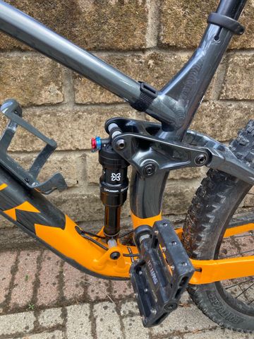 Used Trek Fuel EX 5 2021 2021 Mountainbike, Orange, 27.5, 29 — image 3 of 3