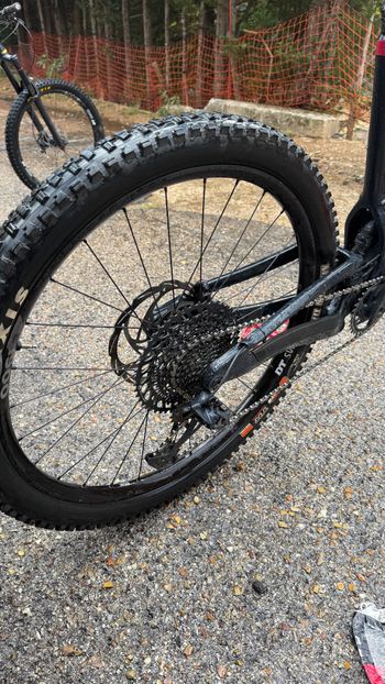 Used UNNO BURN Elite 2024 2024 Mountainbike, Red, Mixed — image 9 of 9