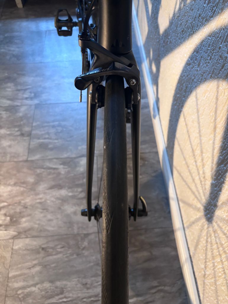 Used Canyon Speedmax CF 8.0 2018 2018 Road & Gravel, Black — image 7 of 11
