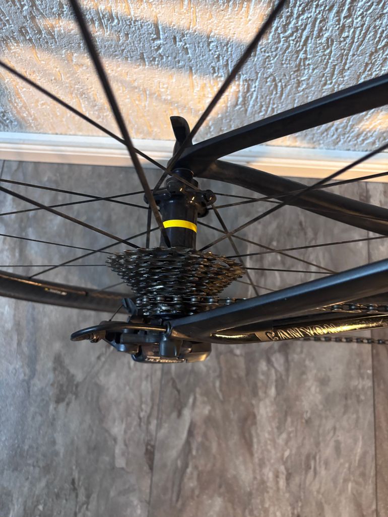 Used Canyon Speedmax CF 8.0 2018 2018 Road & Gravel, Black — image 8 of 11