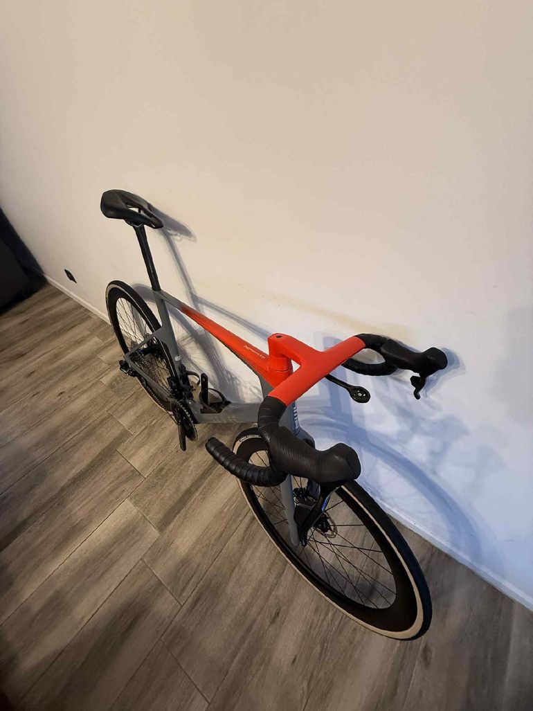 Used BMC Teammachine R 01 THREE 2024 2024 Road & Gravel, Red — image 5 of 9