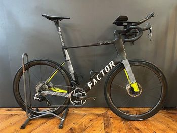 Used Factor Ostro VAM Sram RED 2025 Road & Gravel