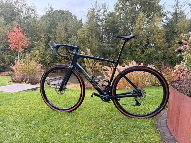 Used Specialized Diverge Comp Carbon 2023 2023 Road & Gravel, Black — image 13 of 13