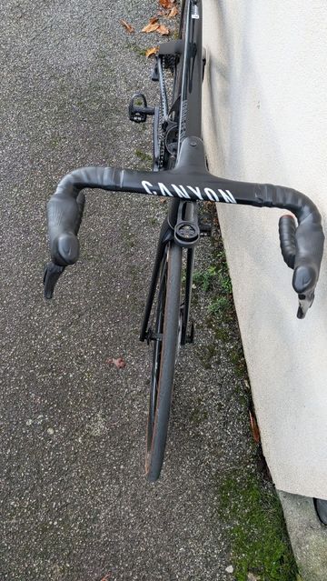 Used Canyon Aeroad CF SLX 8 Di2 2024 2024 Road & Gravel, Black — image 5 of 5