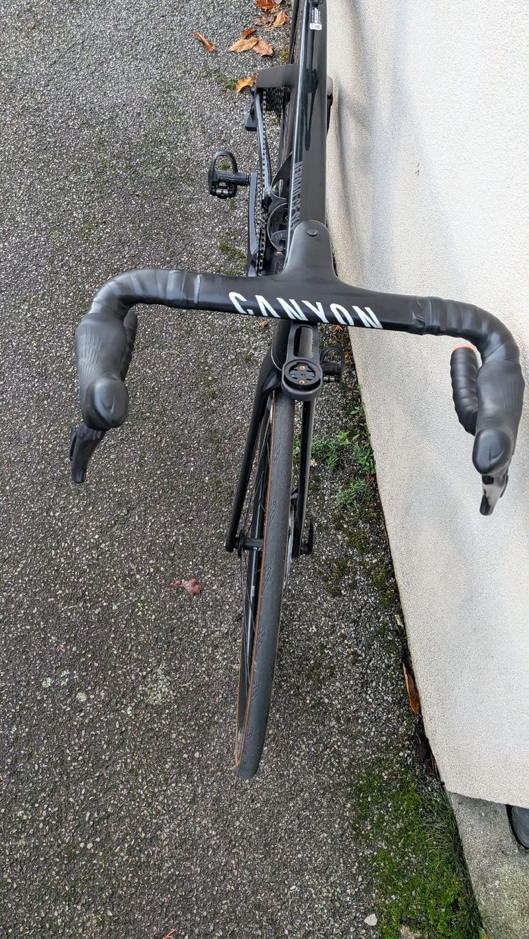 Used Canyon Aeroad CF SLX 8 Di2 2024 2024 Road & Gravel, Black — image 5 of 5