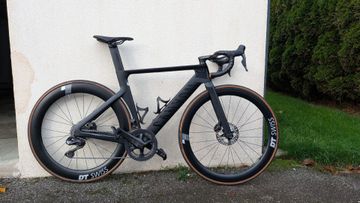 Used Canyon Aeroad CF SLX 8 Di2 2024 2024 Road & Gravel, Black — image 1 of 5